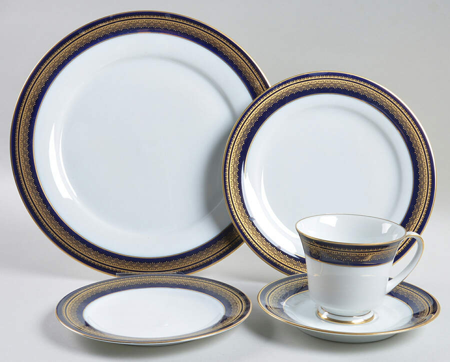 Vienna 40 Piece Estate Set by Noritake-1