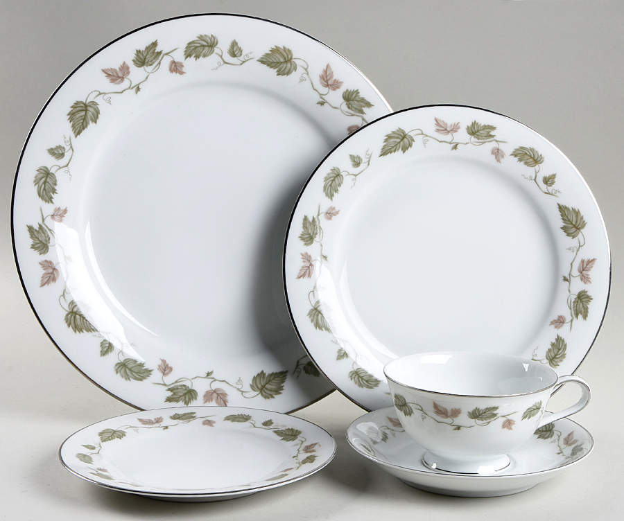 Vineyard 5 Piece Place Setting by Noritake-1