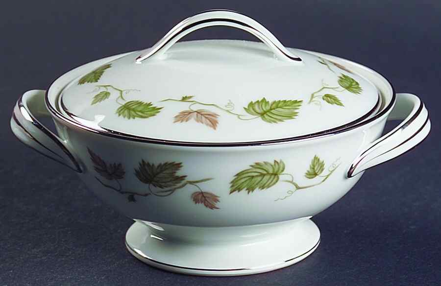 Vineyard Sugar Bowl & Lid by Noritake-1