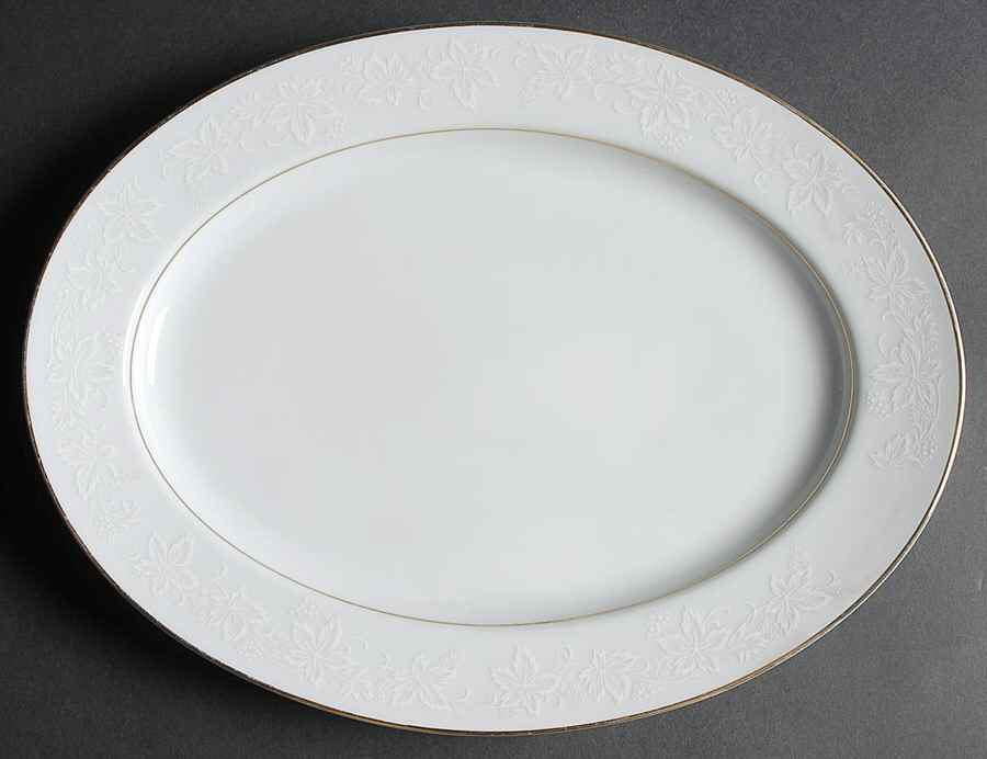 Vinecourt 13" Oval Serving Platter by Noritake-1