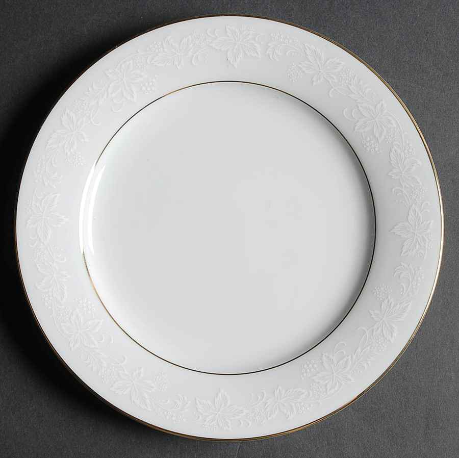 Vinecourt Salad Plate by Noritake-1