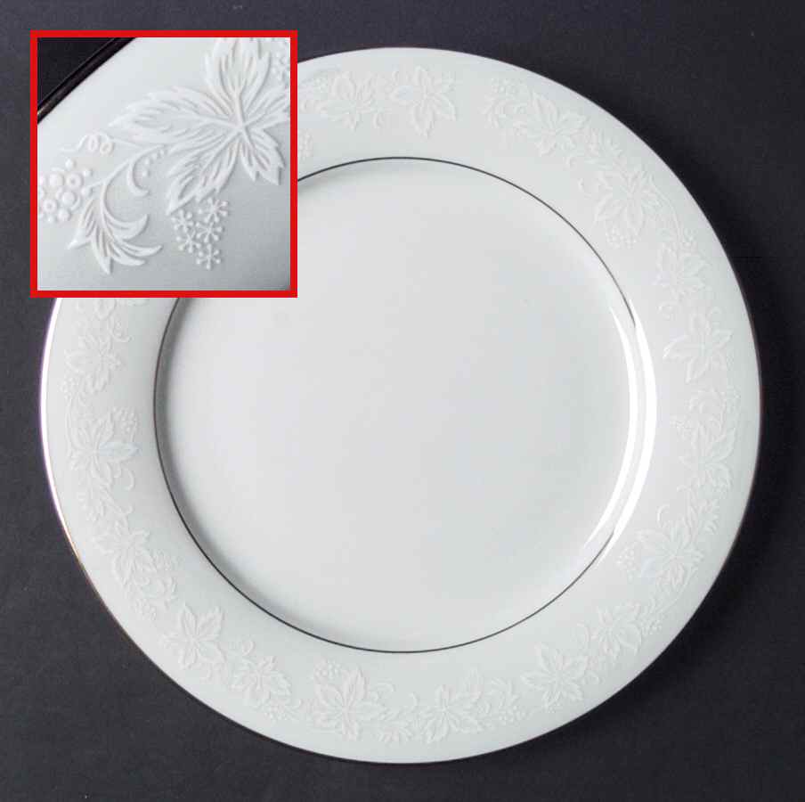 Vinecourt Dinner Plate by Noritake-1