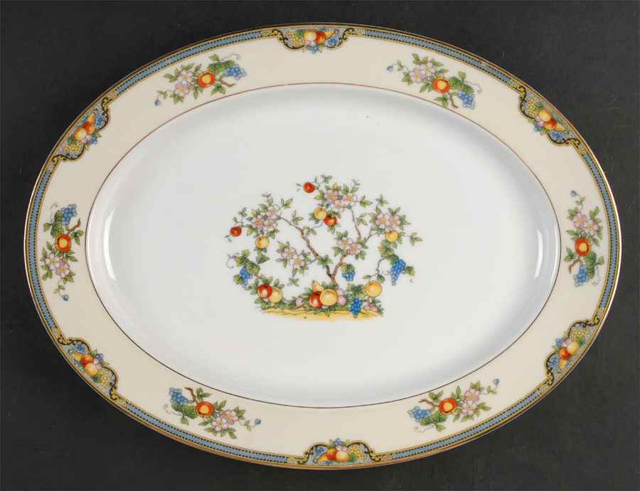 Vintonia 14" Oval Serving Platter by Noritake-1