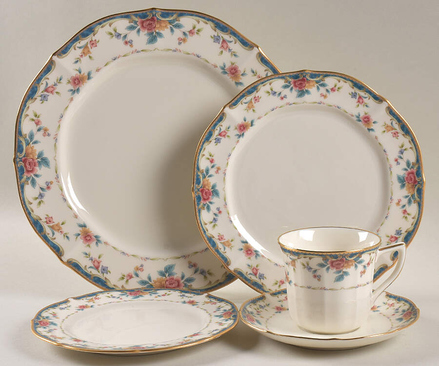 Vintage Rose 5 Piece Place Setting by Noritake-1