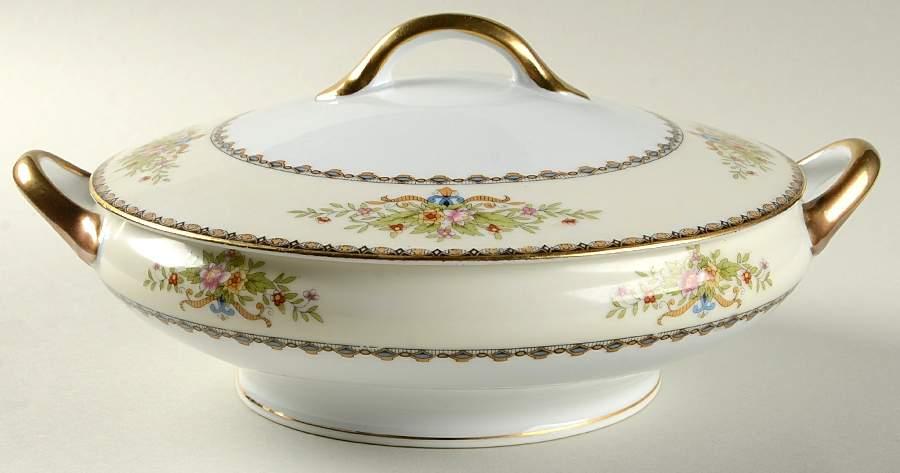 Visalia Round Covered Vegetable by Noritake-1