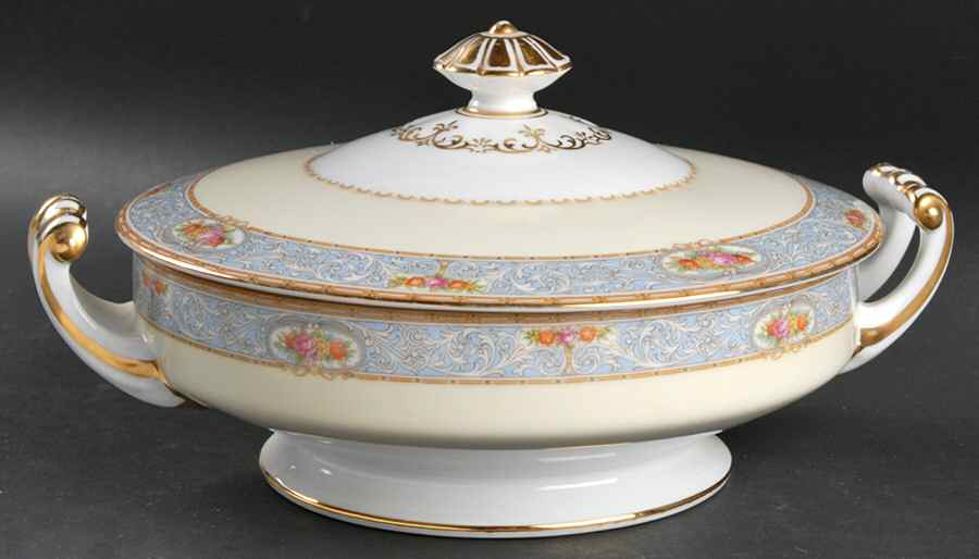 Vista Round Covered Vegetable by Noritake-1