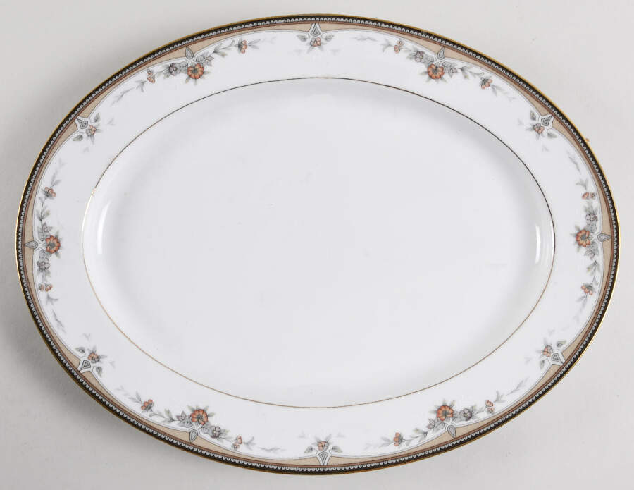 Walnut Hill 13" Oval Serving Platter by Noritake-1