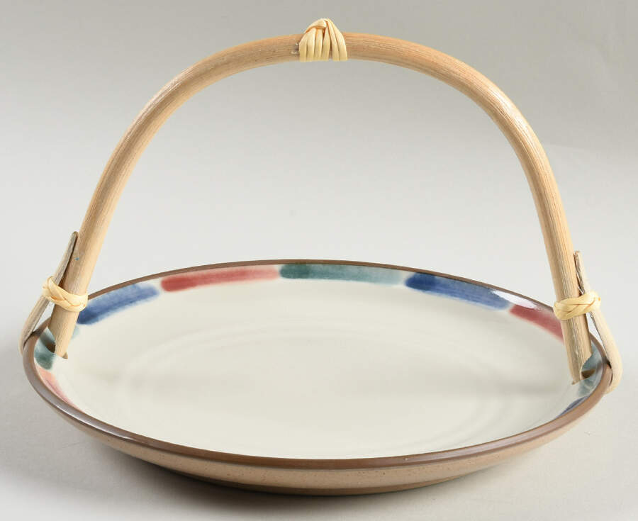 Warm Sands 5 3/8"-5 5/8" Bamboo Handled Serving Plate  HC by Noritake-1