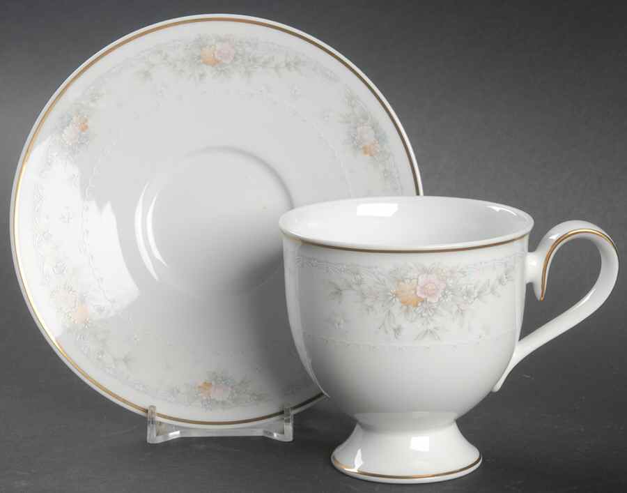 Waynesboro Footed Cup & Saucer Set by Noritake-1