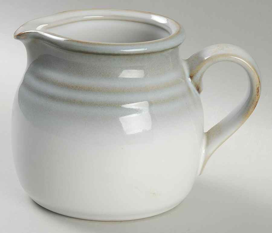 Wayfarer Creamer by Noritake-1
