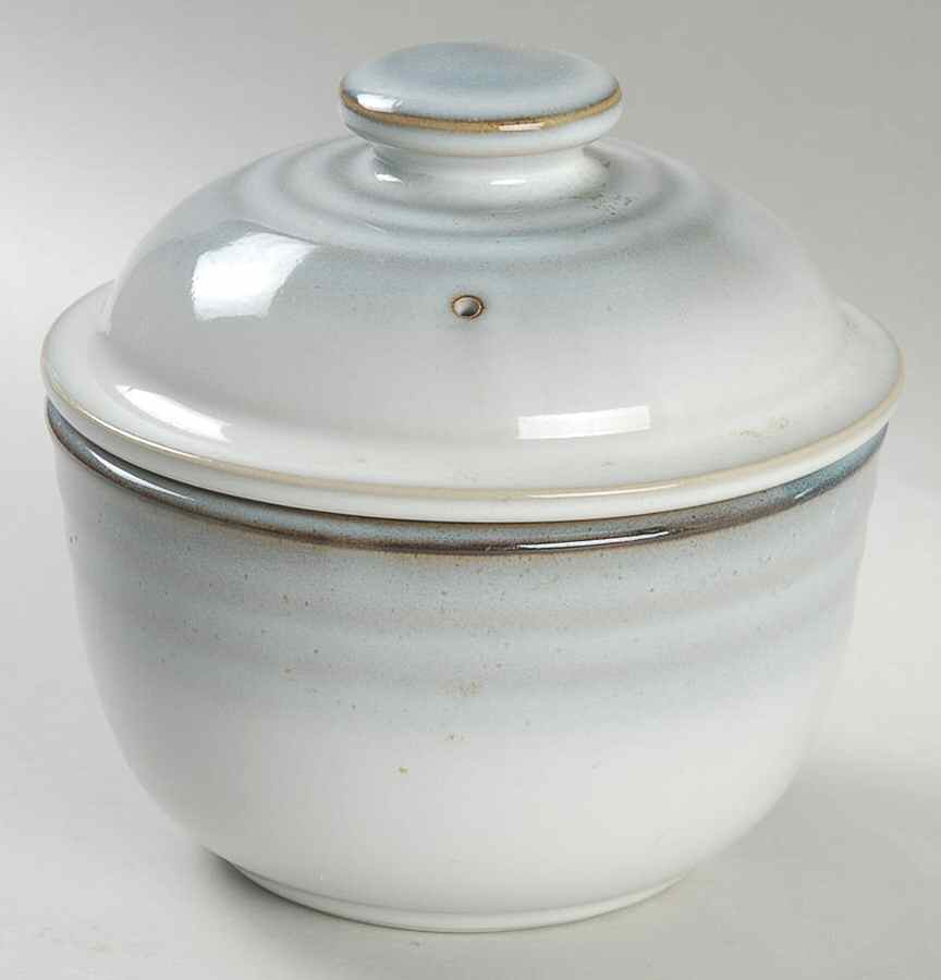 Wayfarer Sugar Bowl & Lid by Noritake-1