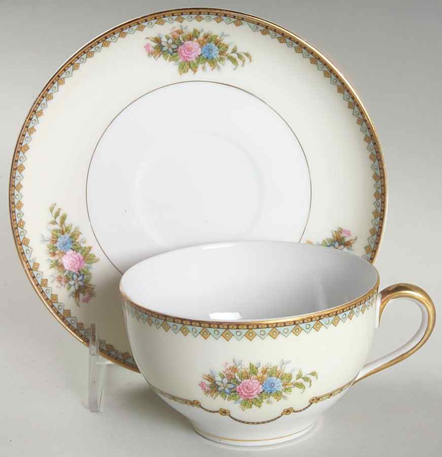 Wellsdale Oversized Cup & Saucer Set by Noritake-1