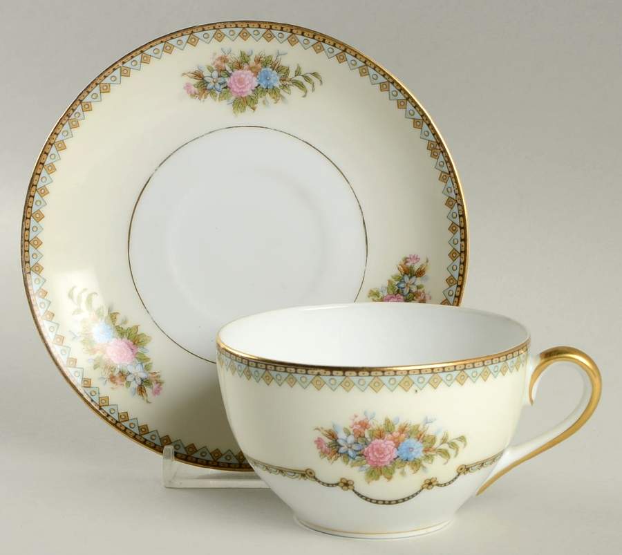 Wellsdale Flat Cup & Saucer Set by Noritake-1