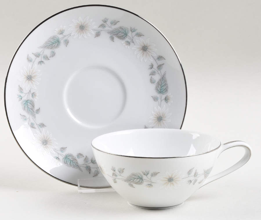 Wellesley Flat Cup & Saucer Set by Noritake-1