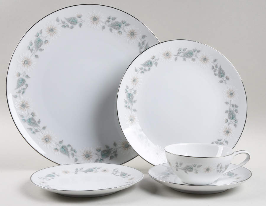 Wellesley 5 Piece Place Setting by Noritake-1
