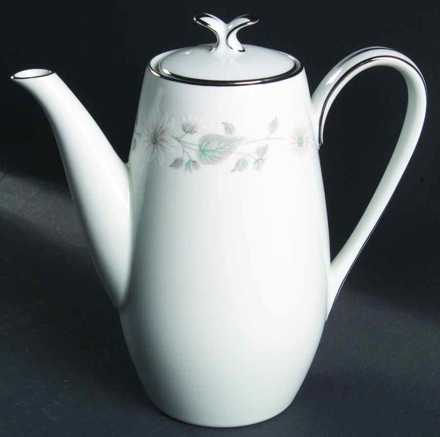 Wellesley Small Coffee Pot & Lid by Noritake-1