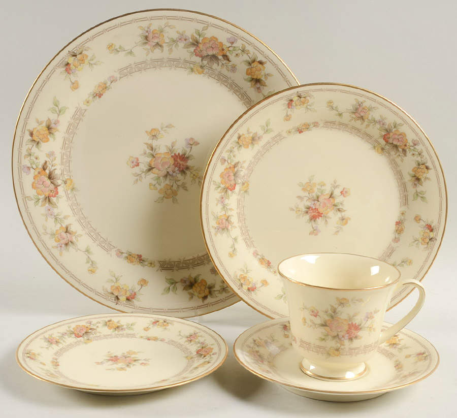 Westport Yellow 5 Piece Place Setting by Noritake-1