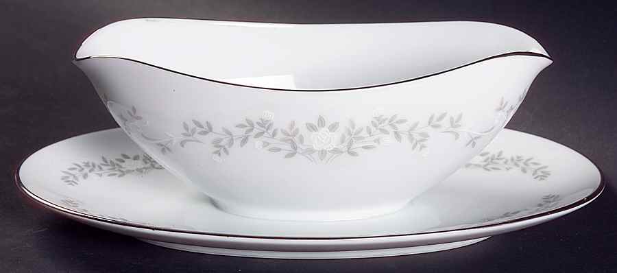 Westview Gravy Boat with Attached Underplate by Noritake-1