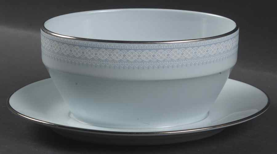 Wedding Veil Gravy Boat with Attached Underplate by Noritake-1