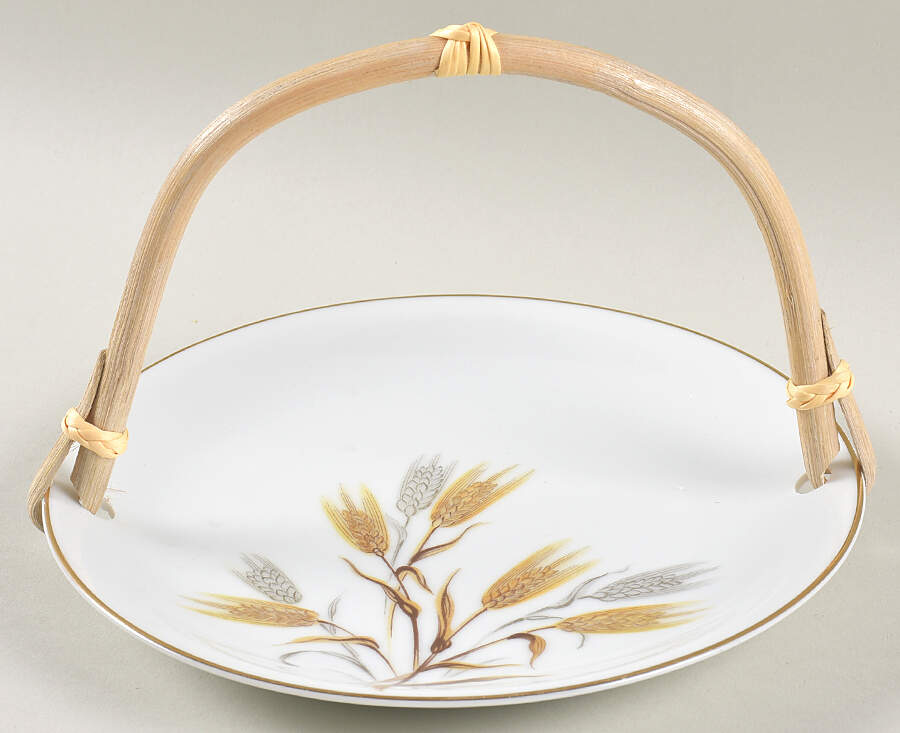 Wheaton 5 3/8"-5 5/8" Bamboo Handled Serving Plate  HC by Noritake-1
