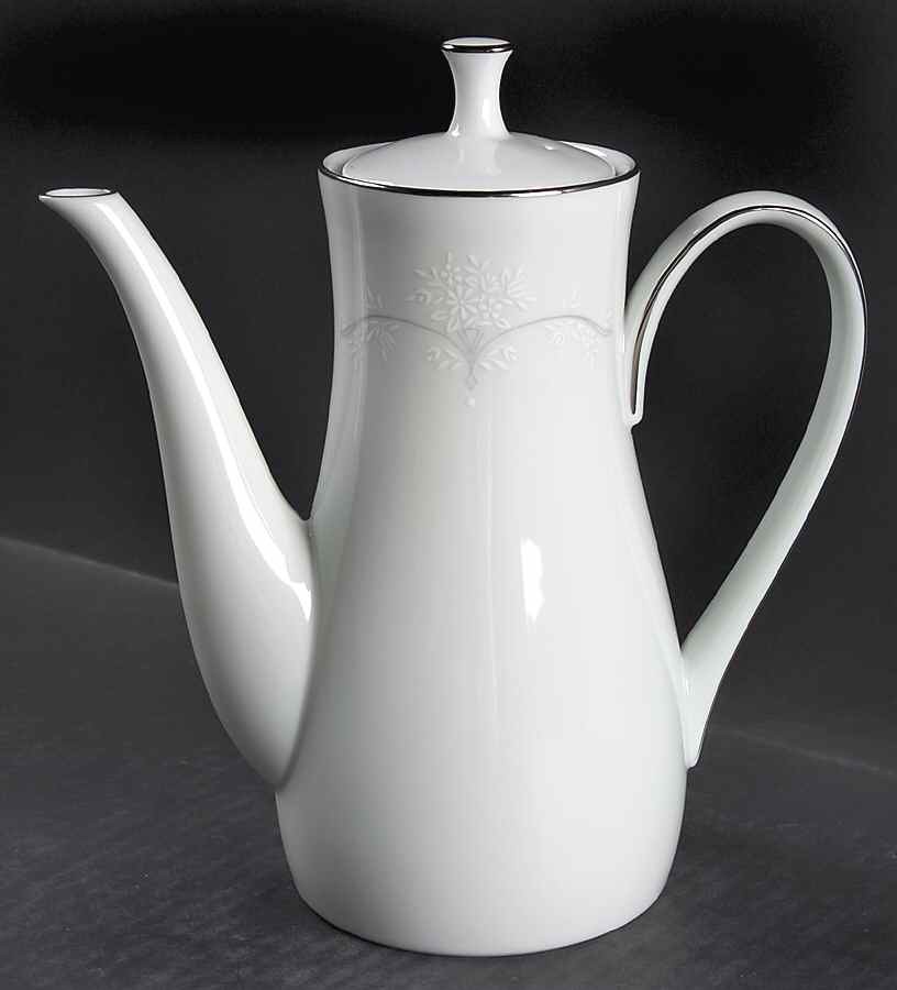 Whitebrook Small Coffee Pot & Lid by Noritake-1