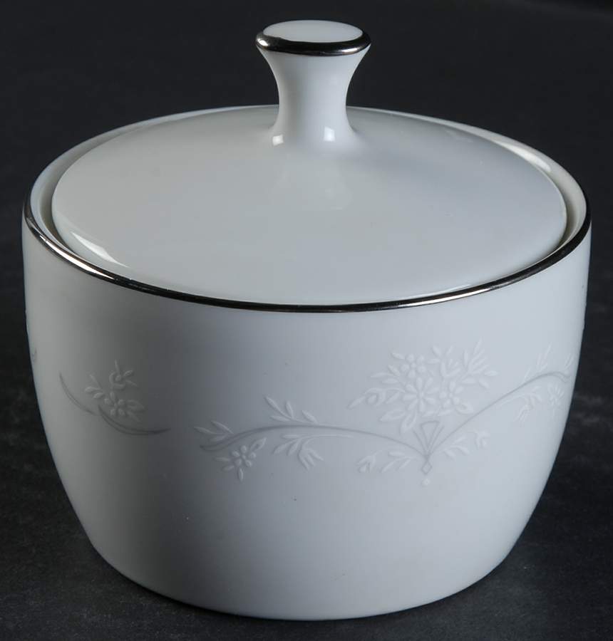 Whitebrook Mini Sugar Bowl & Lid by Noritake-1