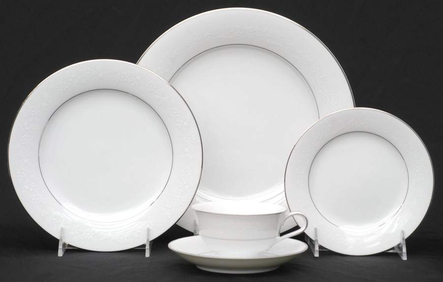 Whitehall 40 Piece Estate Set by Noritake-1