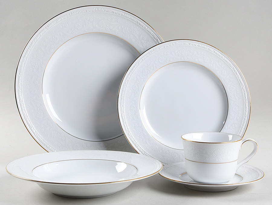 Whitecliff 5 Piece Place Setting by Noritake-1