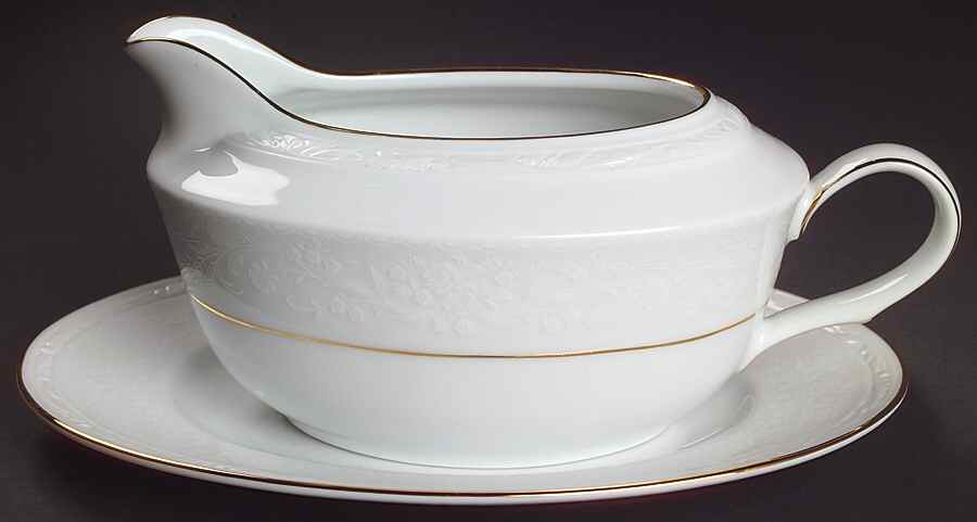 Whitecliff Gravy Boat & Underplate (Relish/Butter) by Noritake-1