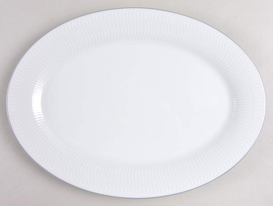 Whiteview 14" Oval Serving Platter by Noritake-1