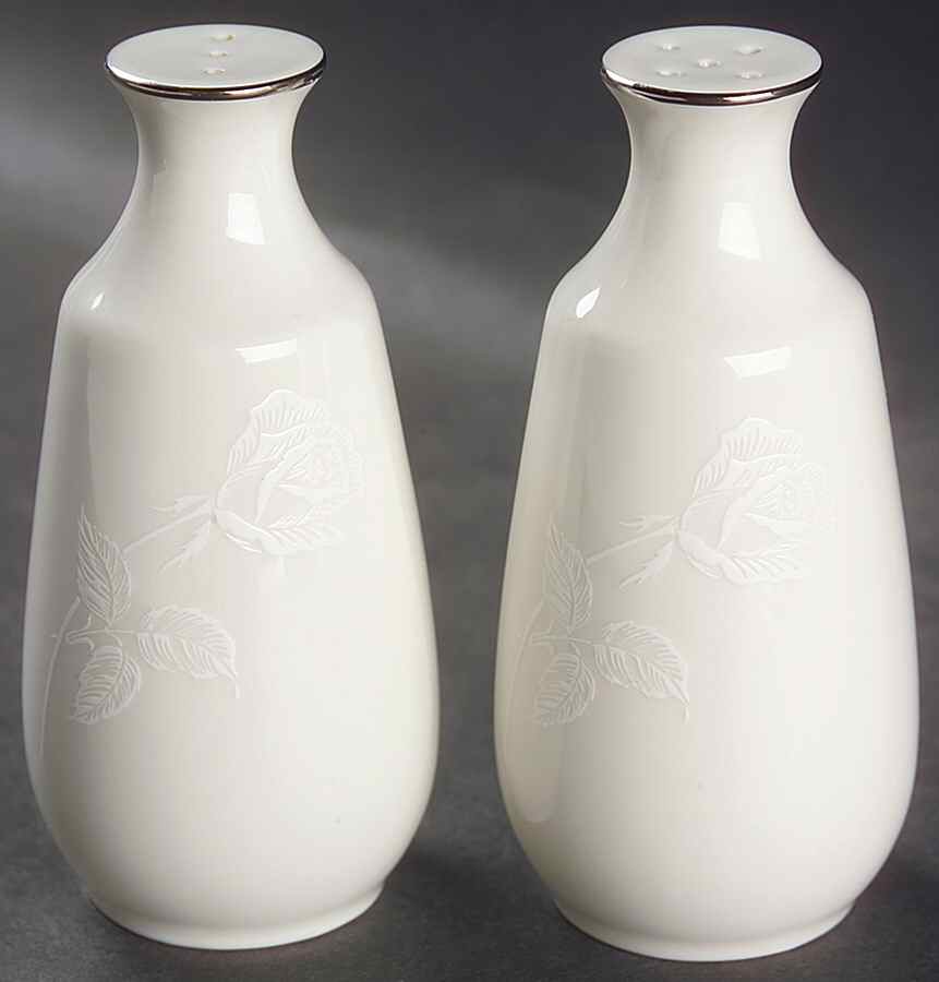 White Knight Salt & Pepper Set by Noritake-1