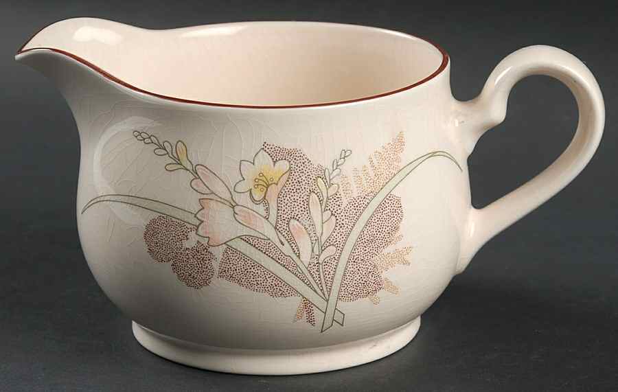 Wicklow Gravy Boat by Noritake-1