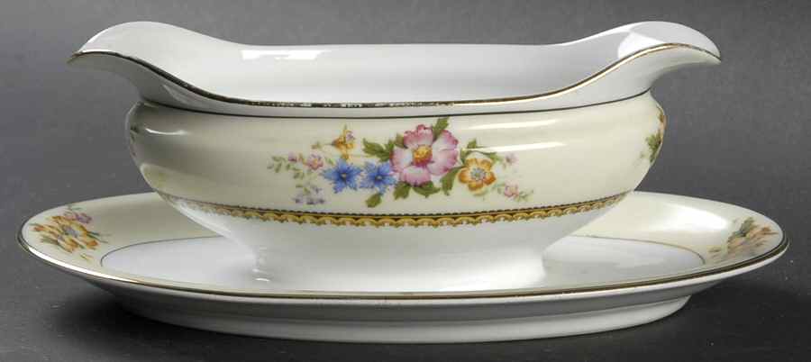 Wildfleur Gravy Boat with Attached Underplate by Noritake-1