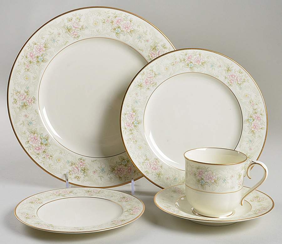 Willowbrook 5 Piece Place Setting by Noritake-1