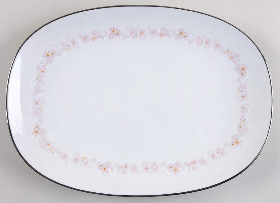 Wimbledon 15" Oval Serving Platter by Noritake-1