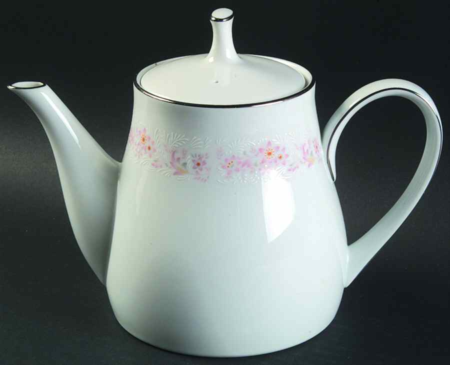 Wimbledon Teapot & Lid by Noritake-1