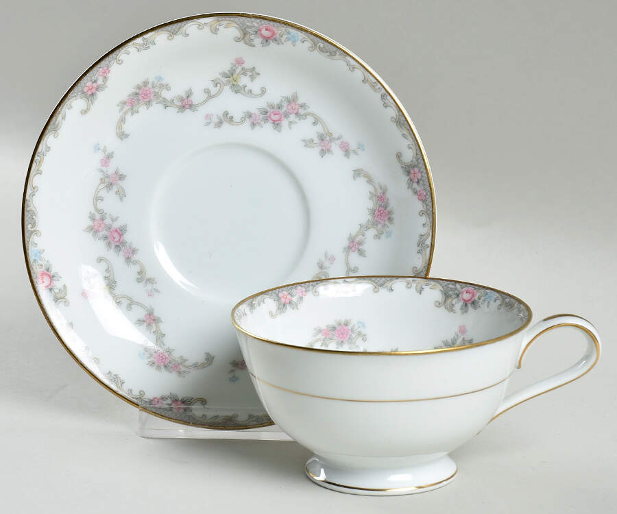 Windsor Footed Cup & Saucer Set by Noritake-1