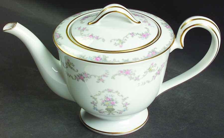Windsor Teapot & Lid by Noritake-1