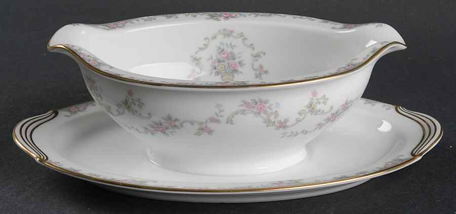 Windsor Gravy Boat with Attached Underplate by Noritake-1
