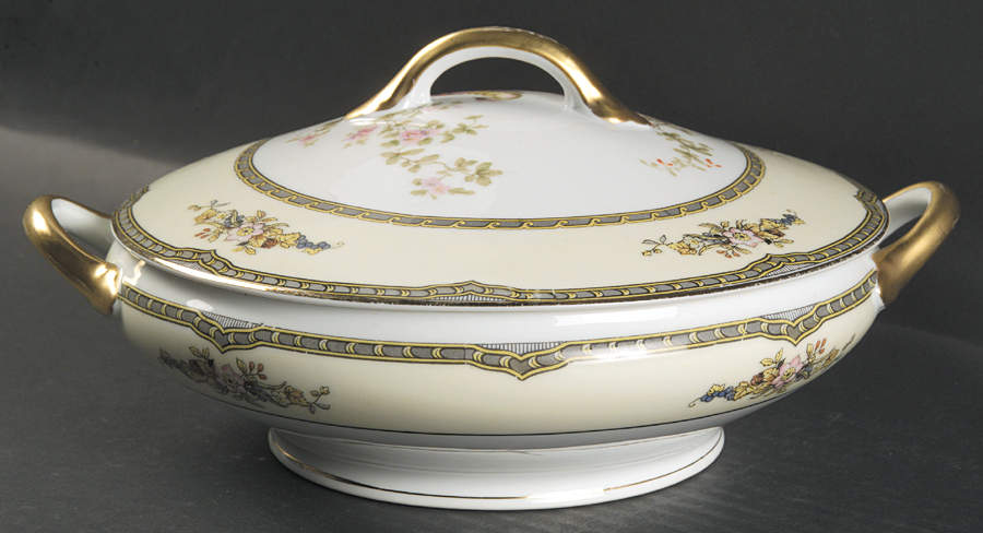 Windsor Round Covered Vegetable by Noritake-1