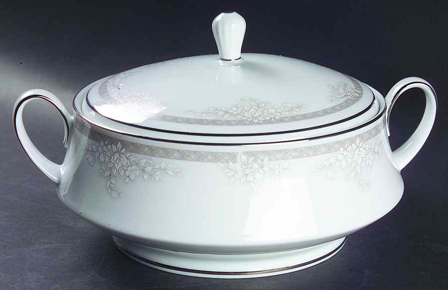 Windham Round Covered Vegetable by Noritake-1