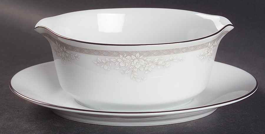 Windham Gravy Boat with Attached Underplate by Noritake-1