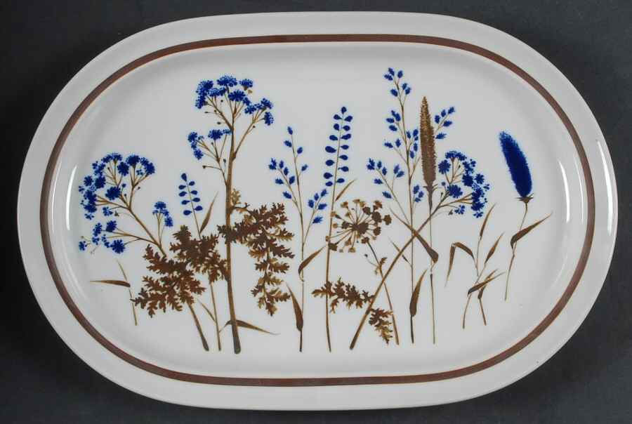 Winsome 14" Oval Serving Platter by Noritake-1