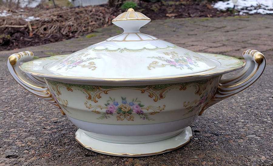 Winton Round Covered Vegetable by Noritake-1
