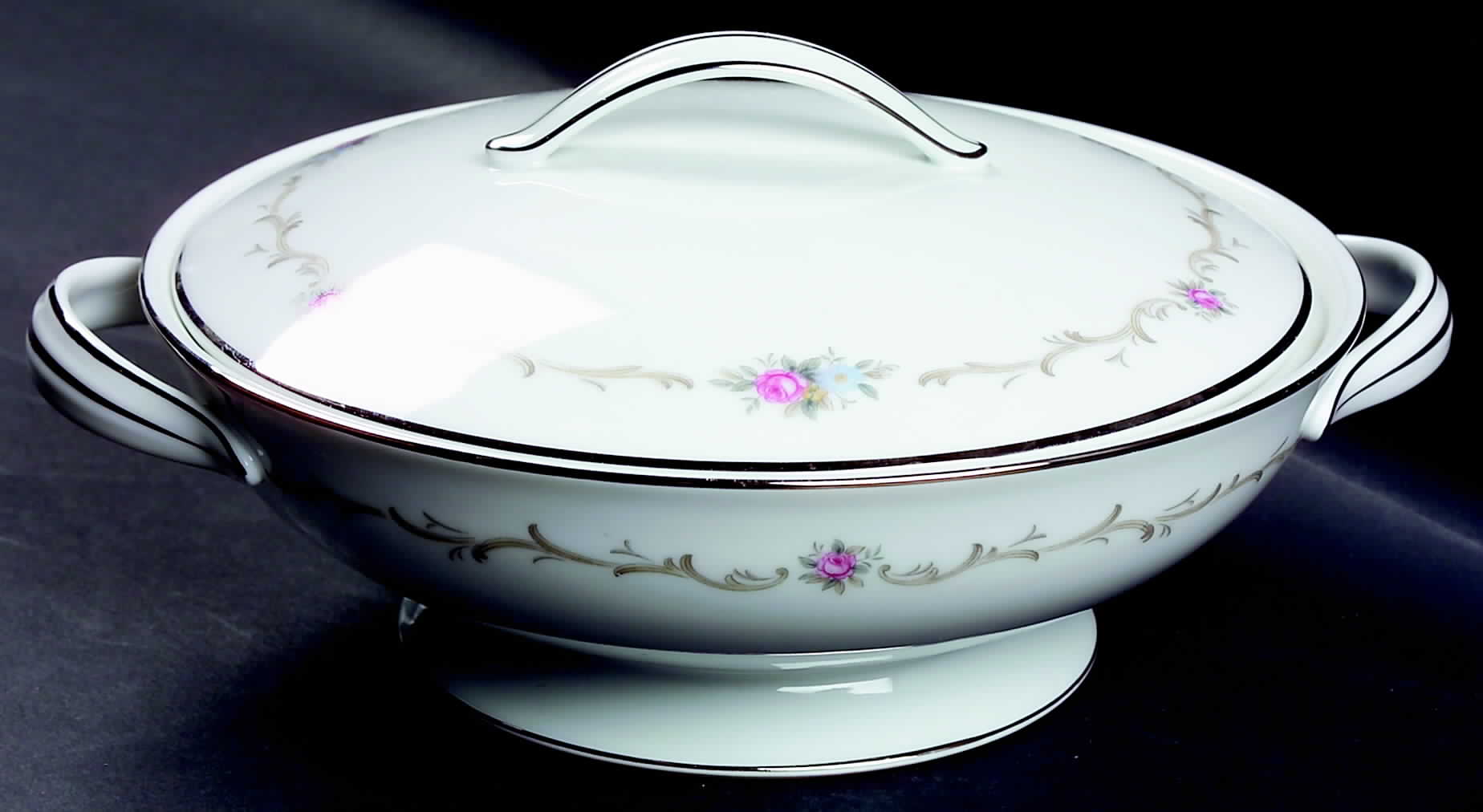 Winthrop Round Covered Vegetable by Noritake-1