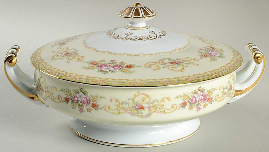 Winthrop Round Covered Vegetable by Noritake-1