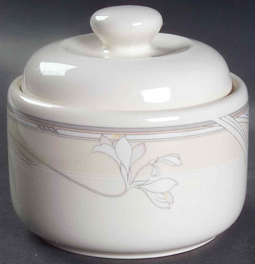 Winter Park Sugar Bowl & Lid by Noritake-1