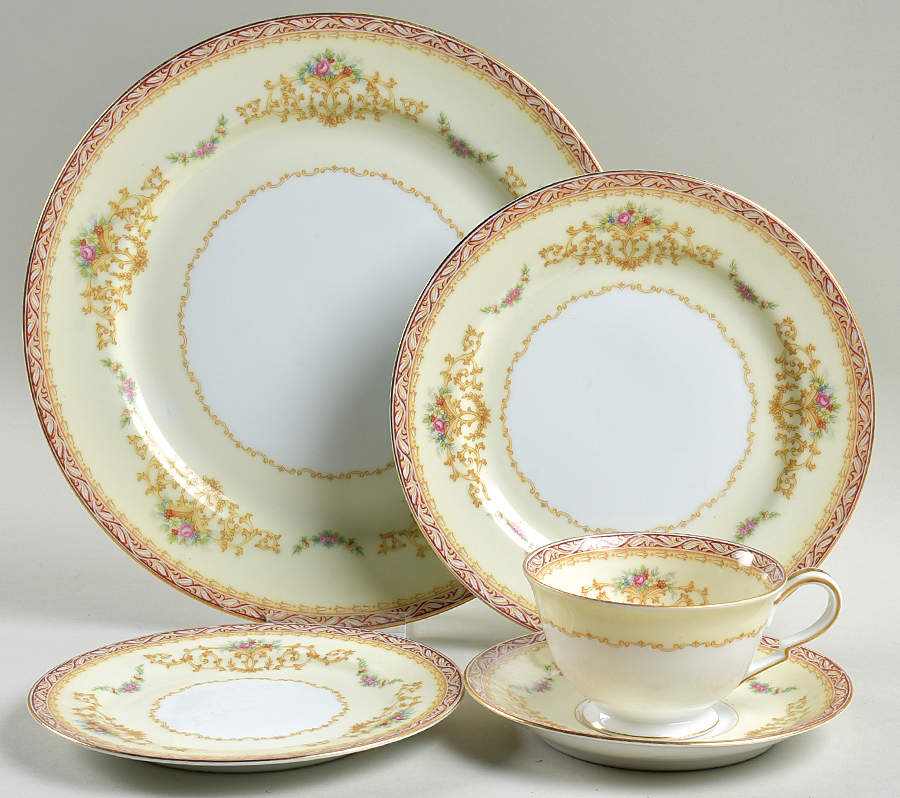 Wisteria 5 Piece Place Setting by Noritake-1