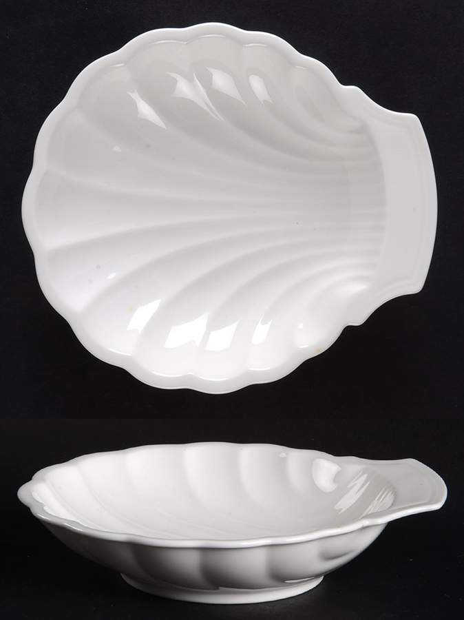 Windsor White Shell Shape Canape Plate by Noritake-1