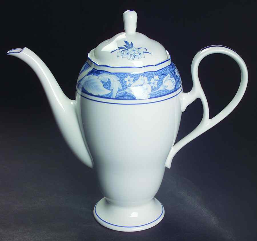 Winter Whites Tea/Coffee Pot & Lid by Noritake-1